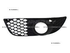 Решетка в бампер (левая) с отв. под противотуманку