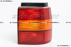 Задний фонарь (правый) наружный, с желтым поворотом