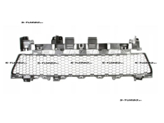 Решетка в бампер (центральная) 2013-2017