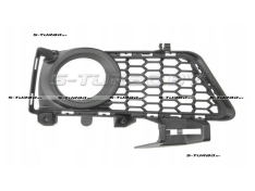 Решетка в бампер (правая) с отв. под противотуманку, для версии m-pakiet