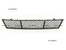 Решетка в бампер (центральная)