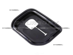 Решетка в бампер (правая) с отв. под буксировочный крюк