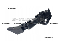 Кронштейн переднего бампера (левый)