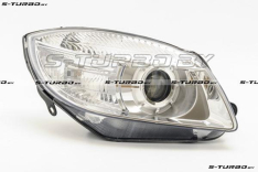 Передняя фара (правая) с линзой