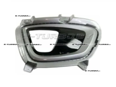 Решетка в бампер (правая) с отв. под противотуманку, с хромом