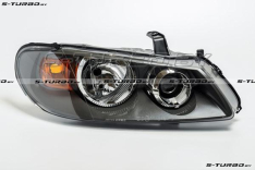 Передняя фара (правая) темный корпус