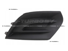 Решетка в бампер (правая) без отв. под противотуманку