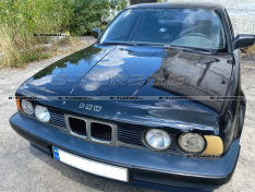 Дефлектор капота