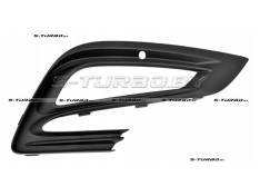 Решетка в бампер (правая) с отв. под противотуманку