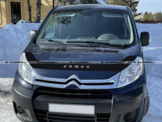 Дефлектор капота