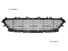 Решетка в бампер (центральная) для версии sport