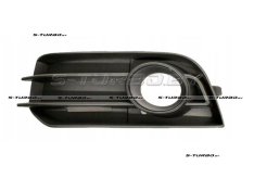 Решетка в бампер (левая) с отв. под противотуманку