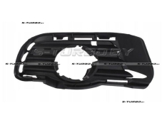 Решетка в бампер (правая) с отв. под противотуманку