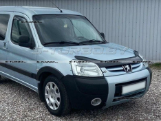 Дефлектор капота