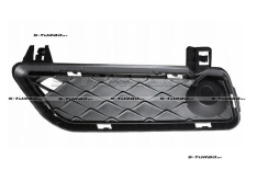 Решетка в бампер (левая) закрытая, с отв. под парктроник