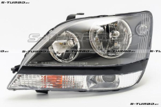 Передняя фара (левая) темная