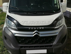 Дефлектор капота