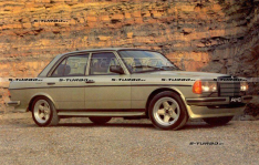 Накладки на пороги AMG