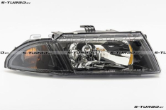 Передняя фара (правая) темная