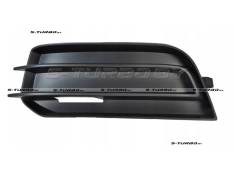 Решетка в бампер (левая) без отв. под противотуманку