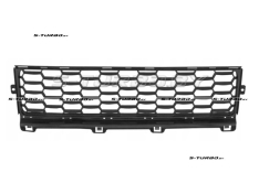 Решетка в бампер (центральная) 2014-2018