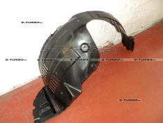 Подкрылок передний (правый)