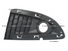 Решетка в бампер (левая) с отв. под противотуманку