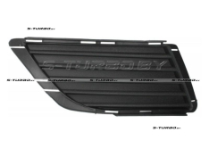 Решетка в бампер (правая) без отв. под противотуманку