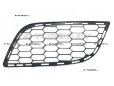Решетка в бампер (центральная) левая часть