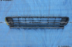 Решетка в бампер (центральная) с хром молдингом