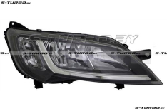 Передняя фара (правая) темная