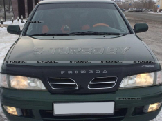 Дефлектор капота