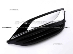 Решетка в бампер (правая) с отв. под противотуманку, с хром. накладкой