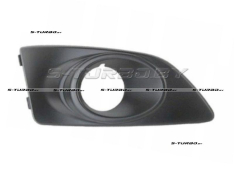 Решетка в бампер (правая) с отв. под противотуманку