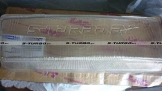 Стекло передней фары (правое)