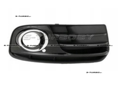 Решетка в бампер (правая) с отв. под противотуманку, с хромом