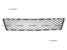 Решетка в бампер (центральная)