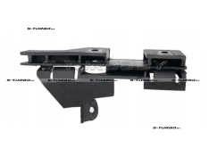 Кронштейн переднего бампера (левый)