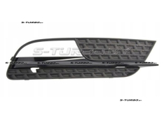 Решетка в бампер (правая) с отв. под противотуманку