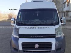 Дефлектор капота