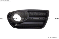 Решетка в бампер (правая) с отв. под противотуманку