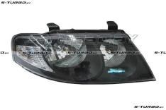 Передняя фара (правая) темная