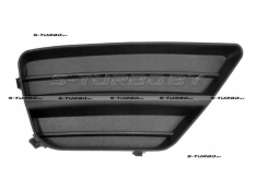 Решетка в бампер (правая) без отв. под противотуманку