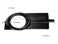 Решетка в бампер (правая) с отв. под противотуманку