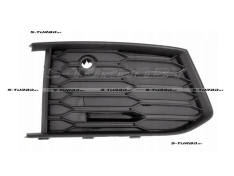 Решетка в бампер (правая) с отв. под парктроник, для версии s-line