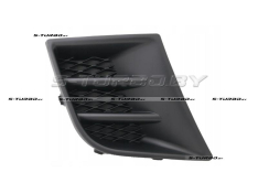 Решетка в бампер (правая) без отв. под противотуманку