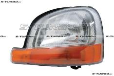 Передняя фара (левая) с желтым поворотом