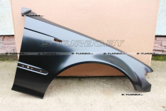 Крыло переднее (правое) с отв. под повторитель, оцинкованная сталь
