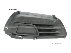 Решетка в бампер (правая) без отв. под противотуманку