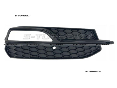 Решетка в бампер (правая) c отв. под противотуманку, для версии s-line